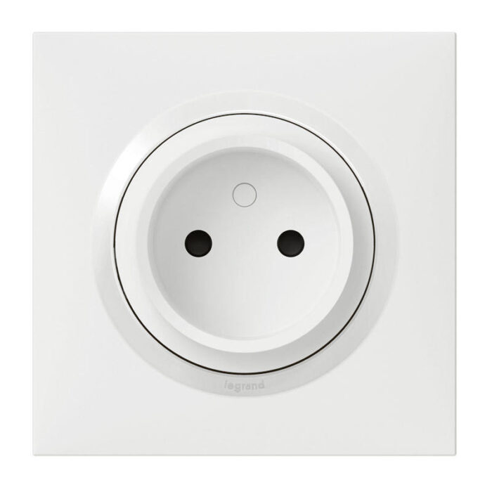 Prise de courant 2P à puits complet Dooxie One 16A - Blanc - 600734 - Legrand