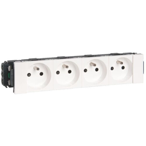 Quadruple prise de courant 2P+T spéciale goulotte 8 modules - Mosaic - Blanc - 077104 - Legrand