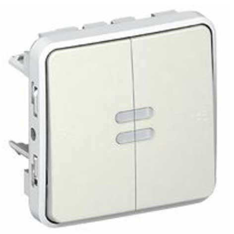 Interrupteur lumineux + poussoir inverseur NO+NF lumineux 10AX 250V - IP55 - Plexo - Blanc - 069619 - Legrand